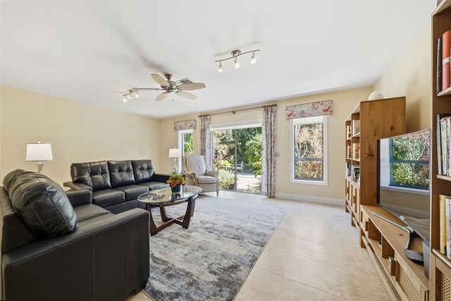 590 11th Avenue, Vero Beach, FL 32962