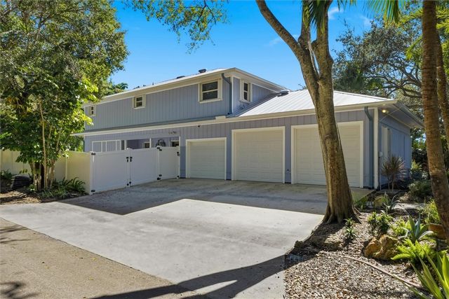 590 11th Avenue, Vero Beach, FL 32962