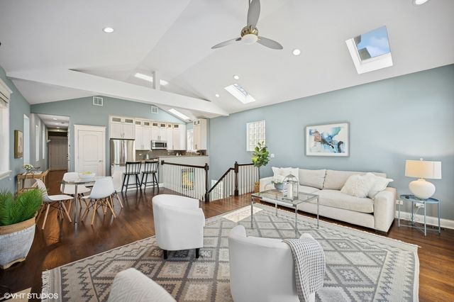1539 W Montana Street 3, Chicago, IL 60614