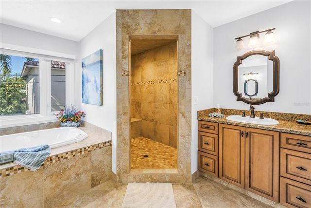 2410 COFFEE POT BOULEVARD NE, St Petersburg, FL 33704