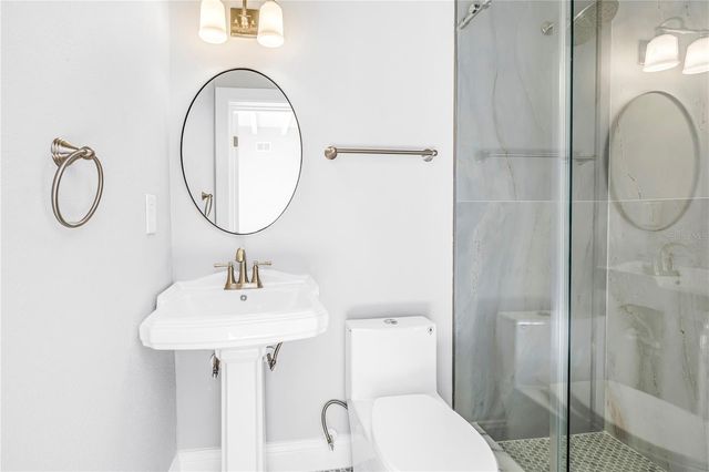 2410 COFFEE POT BOULEVARD NE, St Petersburg, FL 33704