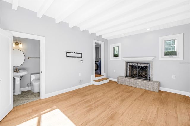 2410 COFFEE POT BOULEVARD NE, St Petersburg, FL 33704