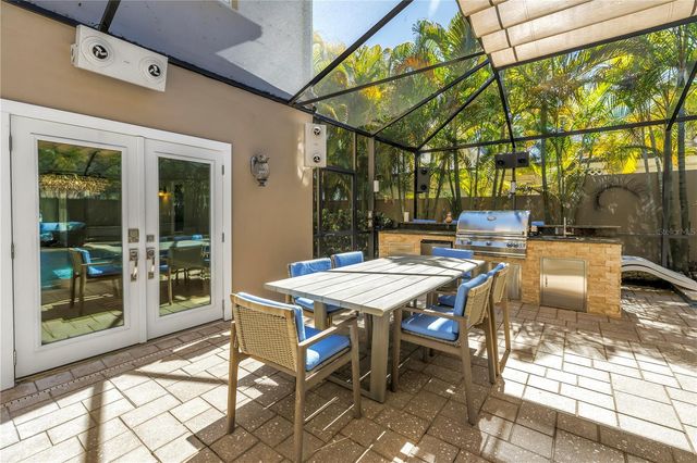 2410 COFFEE POT BOULEVARD NE, St Petersburg, FL 33704