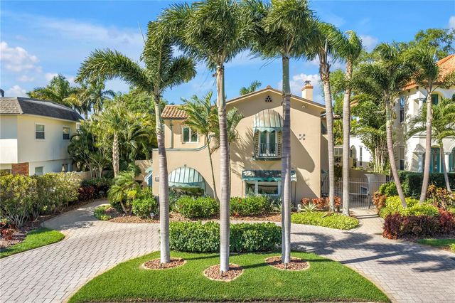 2410 COFFEE POT BOULEVARD NE, St Petersburg, FL 33704