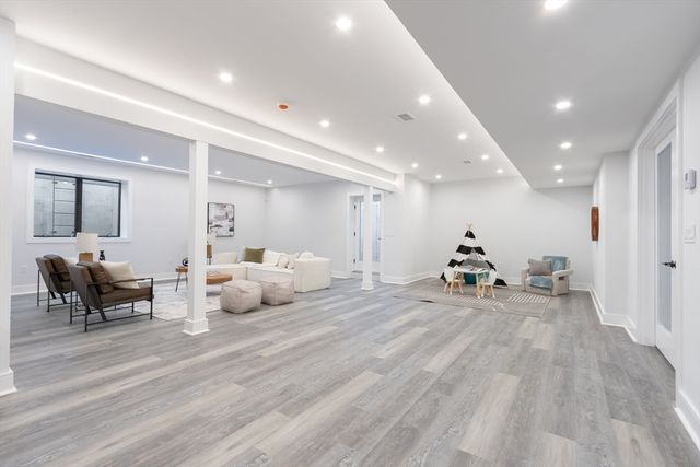 108 Woodbine Circle, Needham, MA 02494