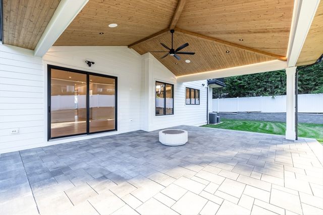 108 Woodbine Circle, Needham, MA 02494