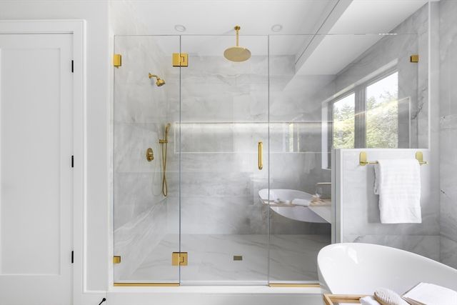 108 Woodbine Circle, Needham, MA 02494