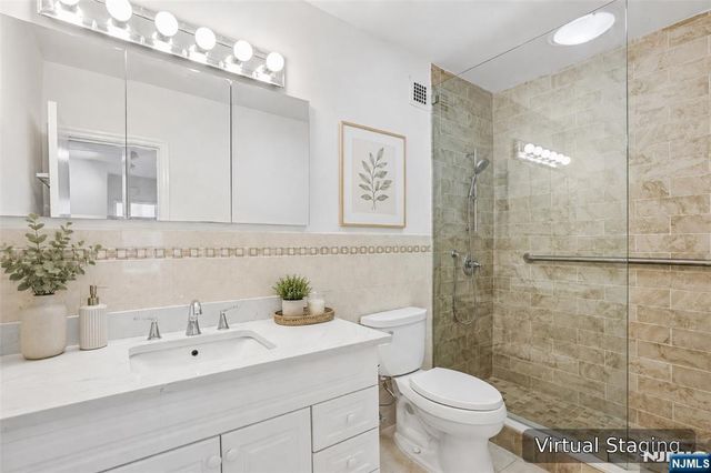 5 Horizon 1708, Fort Lee, NJ 07024
