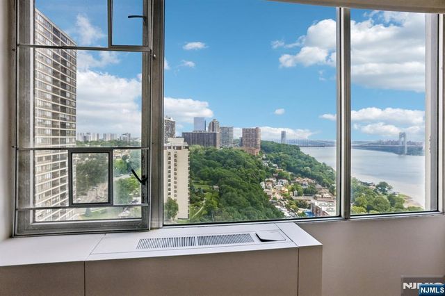 5 Horizon 1708, Fort Lee, NJ 07024