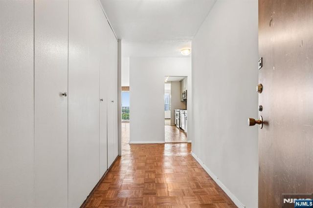 5 Horizon 1708, Fort Lee, NJ 07024