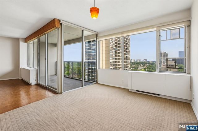5 Horizon 1708, Fort Lee, NJ 07024