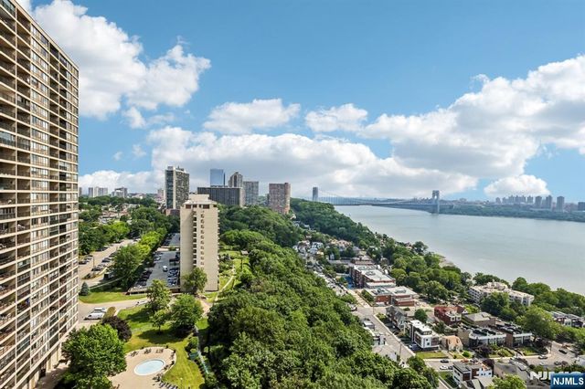 5 Horizon 1708, Fort Lee, NJ 07024