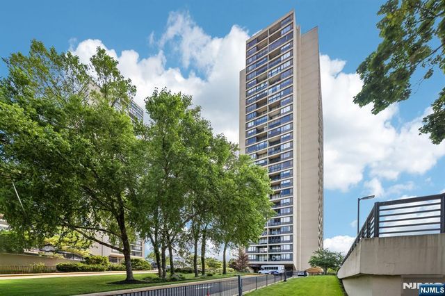 5 Horizon 1708, Fort Lee, NJ 07024