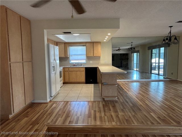 112 Loquat Road NE, Lake Placid, FL 33852