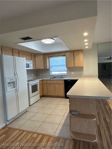 112 Loquat Road NE, Lake Placid, FL 33852