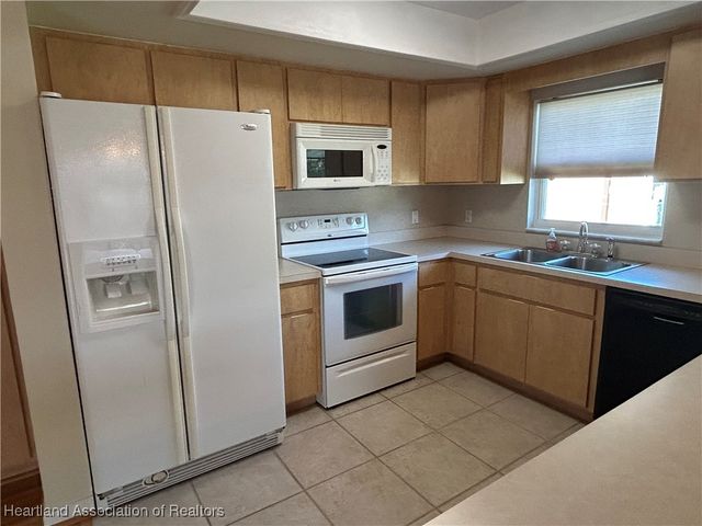 112 Loquat Road NE, Lake Placid, FL 33852