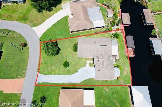 112 Loquat Road NE, Lake Placid, FL 33852