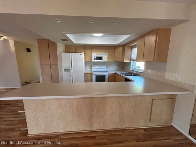 112 Loquat Road NE, Lake Placid, FL 33852