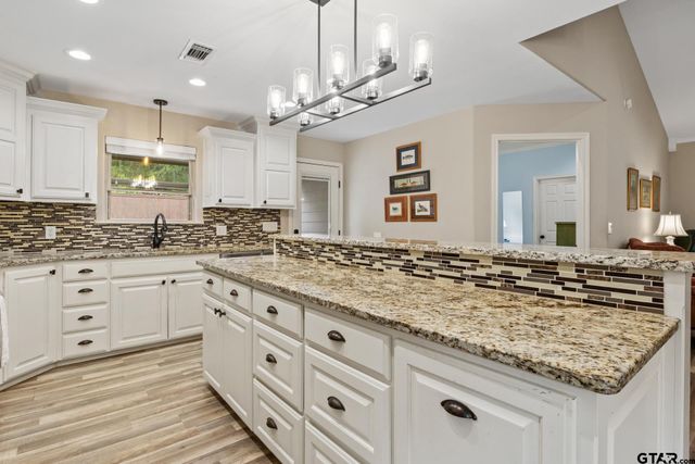 824 Jean Ray Court, Winnsboro, TX 75494