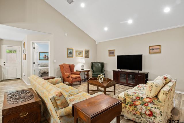 824 Jean Ray Court, Winnsboro, TX 75494