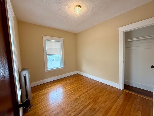 446 Chandler St 1, Worcester, MA 01602