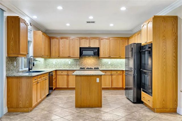 17603 Fan Palm, Riverside, CA 92503
