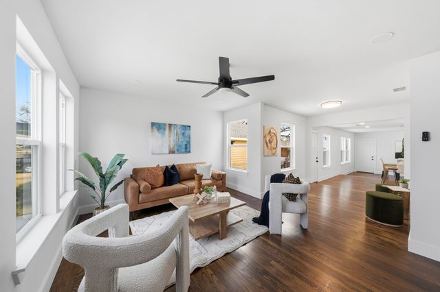 1218 Tarpley Avenue, Dallas, TX 75211