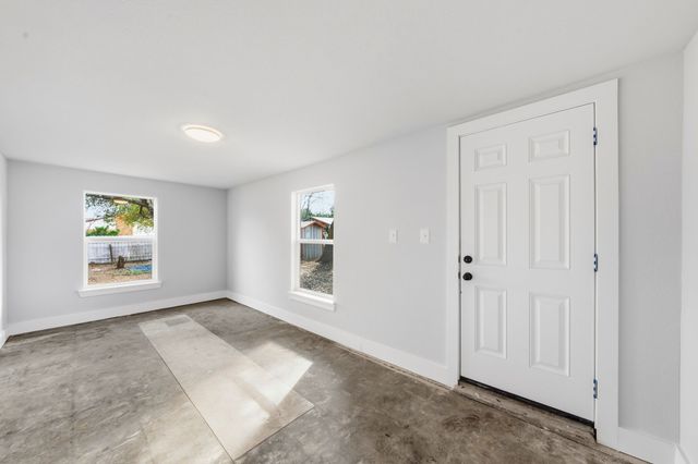 1218 Tarpley Avenue, Dallas, TX 75211