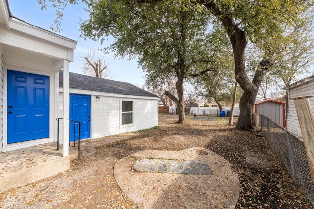 1218 Tarpley Avenue, Dallas, TX 75211