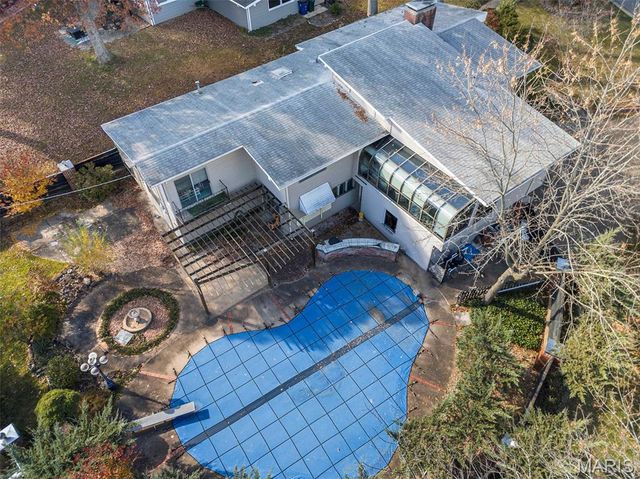 11814 Claychester Drive, Des Peres, MO 63131