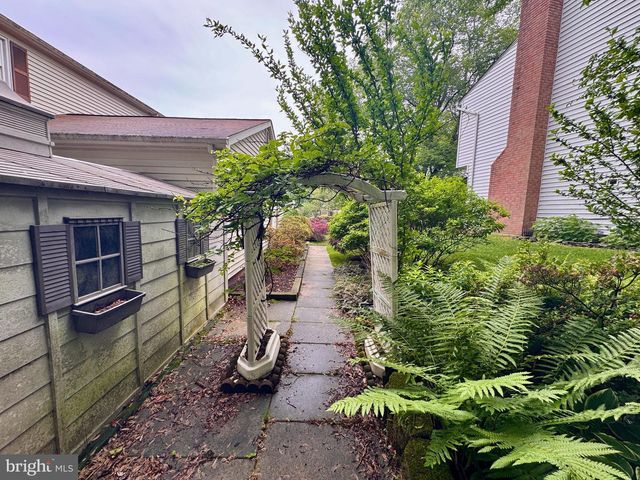 8016 ROCKWOOD CT, Springfield, VA 22153