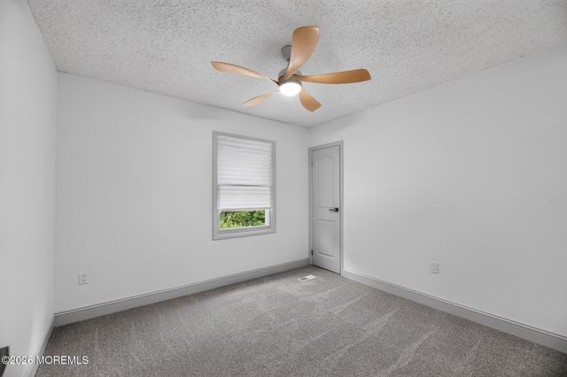 29 Ravenwood Boulevard, Barnegat, NJ 08005