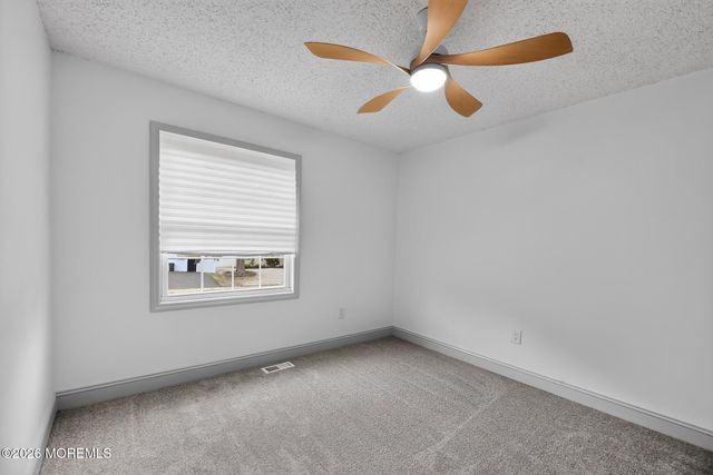 29 Ravenwood Boulevard, Barnegat, NJ 08005