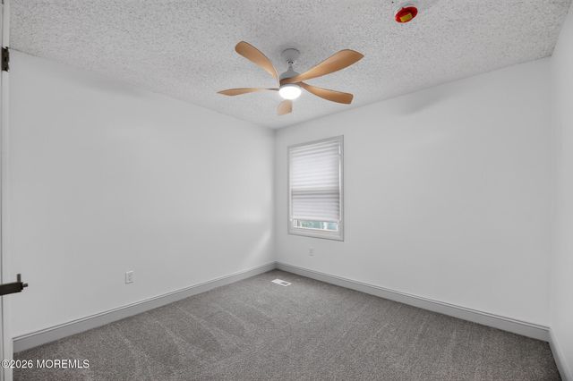 29 Ravenwood Boulevard, Barnegat, NJ 08005