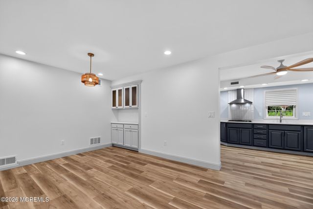 29 Ravenwood Boulevard, Barnegat, NJ 08005