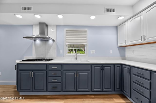 29 Ravenwood Boulevard, Barnegat, NJ 08005