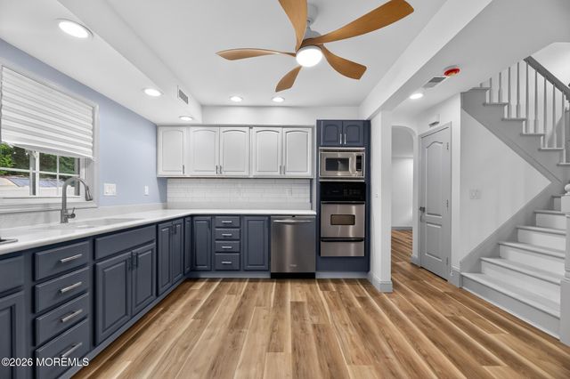 29 Ravenwood Boulevard, Barnegat, NJ 08005