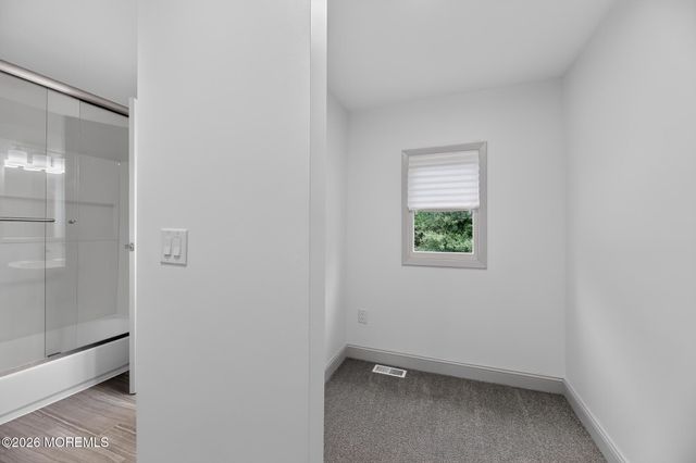 29 Ravenwood Boulevard, Barnegat, NJ 08005