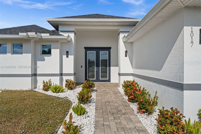 1017 NW 15th Ter, Cape Coral, FL 33993