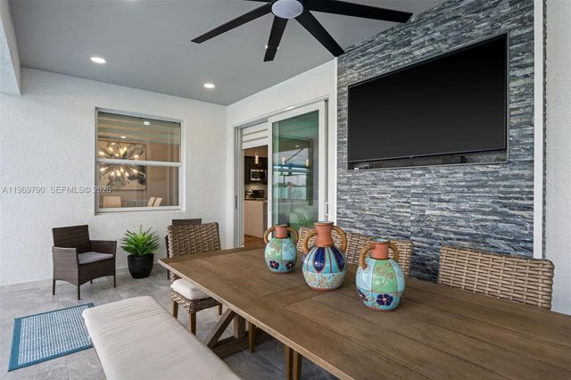 1017 NW 15th Ter, Cape Coral, FL 33993