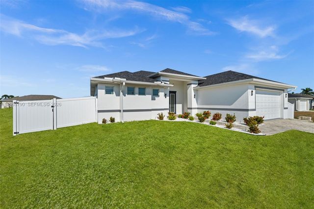 1017 NW 15th Ter, Cape Coral, FL 33993