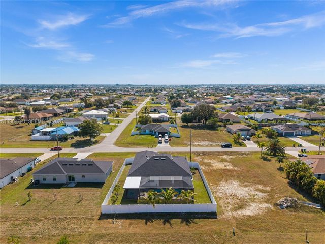 1017 NW 15th Ter, Cape Coral, FL 33993