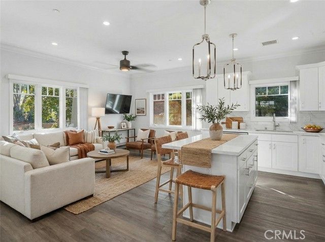 437 W Palm Avenue A, Monrovia, CA 91016