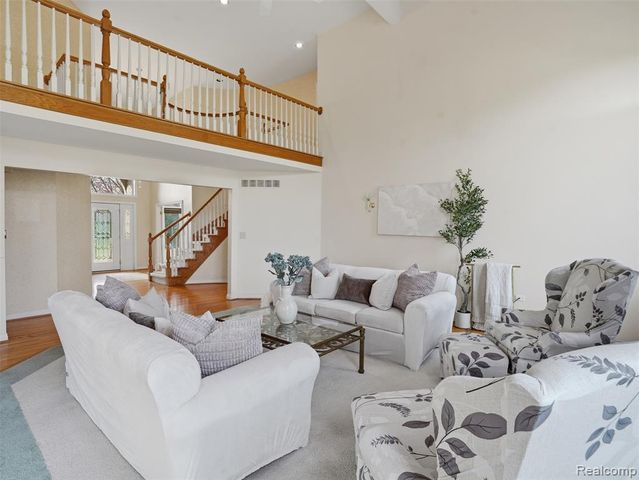 39440 Vassar Court, Sterling Heights, MI 48313