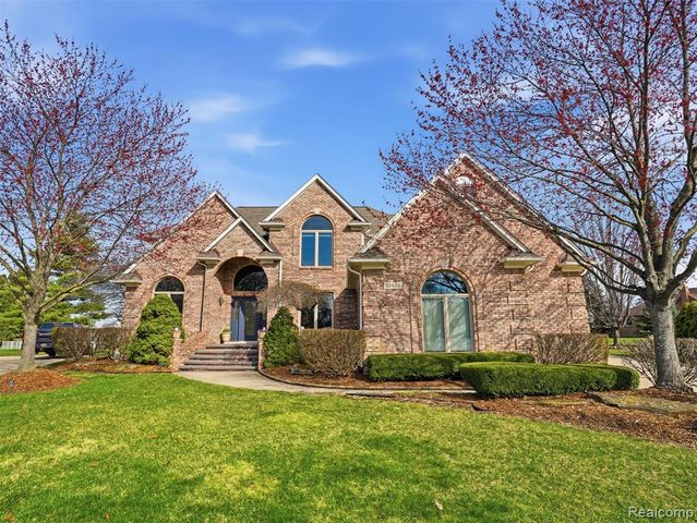 39440 Vassar Court, Sterling Heights, MI 48313