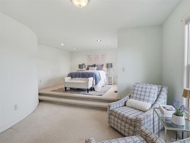 39440 Vassar Court, Sterling Heights, MI 48313