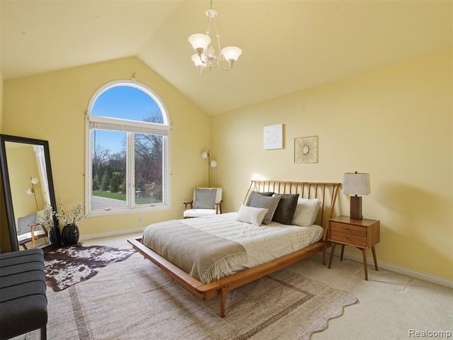 39440 Vassar Court, Sterling Heights, MI 48313