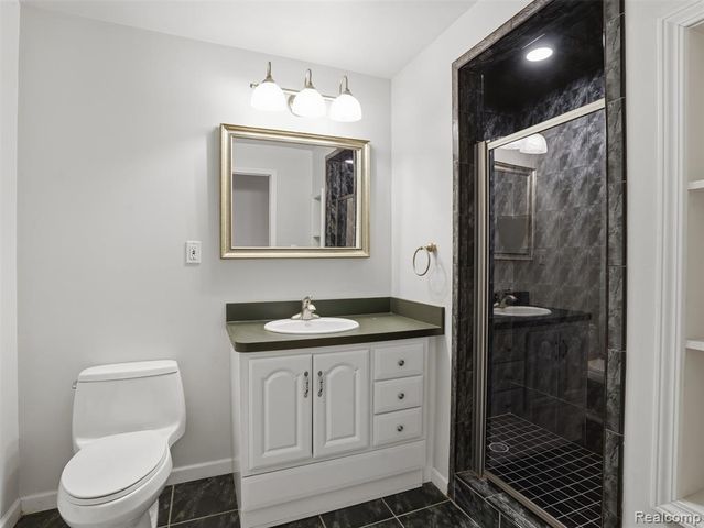 39440 Vassar Court, Sterling Heights, MI 48313