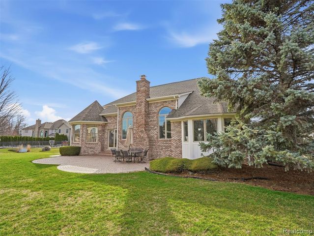 39440 Vassar Court, Sterling Heights, MI 48313