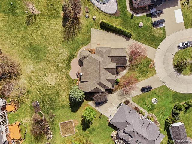 39440 Vassar Court, Sterling Heights, MI 48313